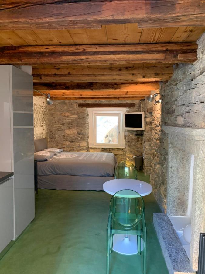 Casa Della Nonna Appartamento Anni 2000 Croveo ภายนอก รูปภาพ